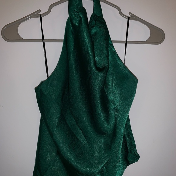Zara green halter top - Picture 1 of 2